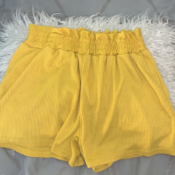 One Shoulder Short Set - Picture 3 of 3